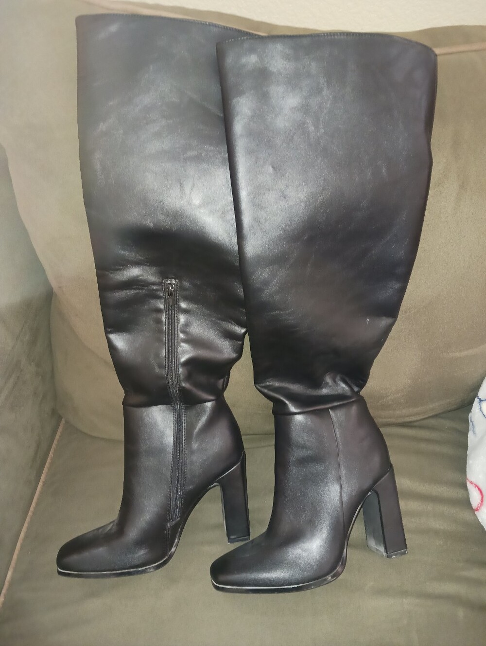 Classic Black Knee-High Heeled Boots - Women